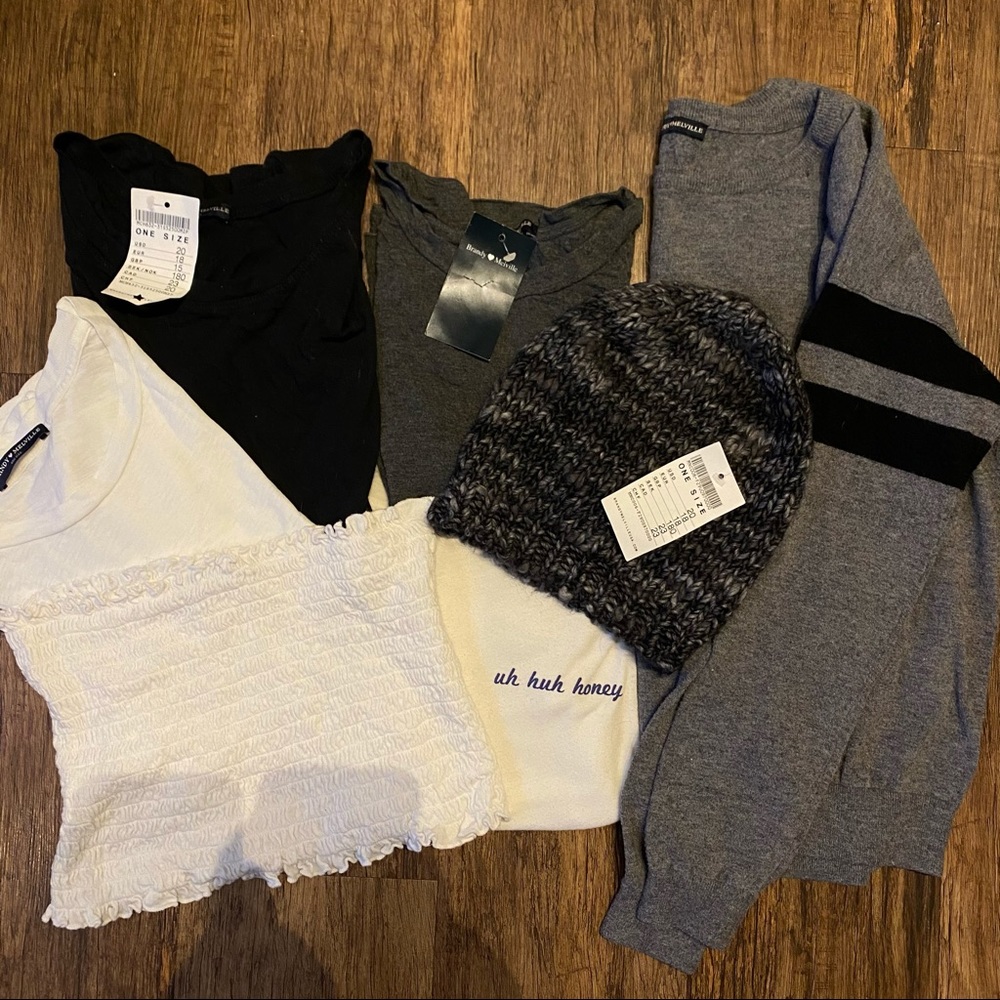 7 Brandy Melville items